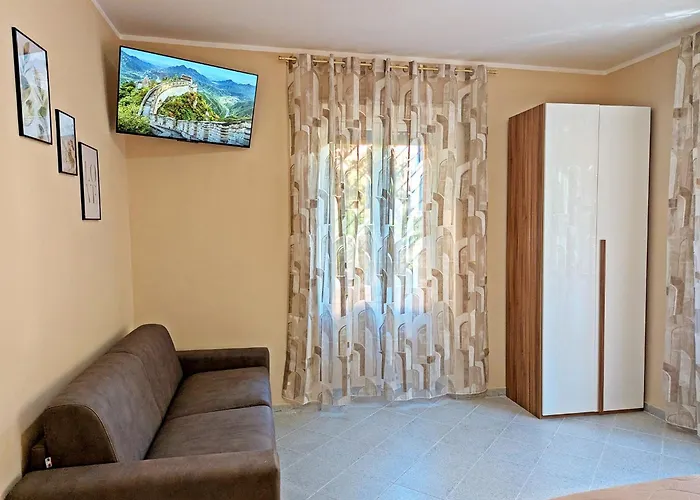Maison Domines Апартаменты *